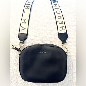 Héroïne Black Crossbody Bag